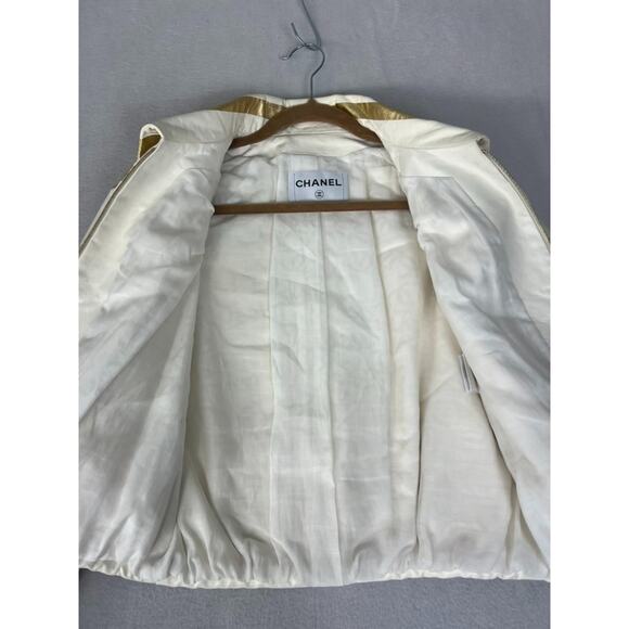 Chanel Lambskin Leather Jacket Women's Size 36 Beige & Gold Stripe Detail Zip - Picture 3 of 16
